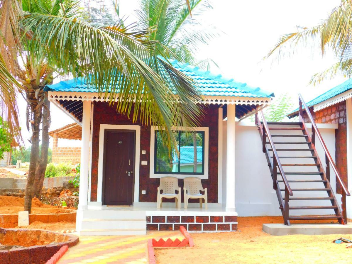 Coconut Tree Resort Gokarna Гокарна Экстерьер фото